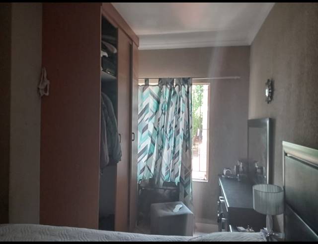 3 BEDROOM APARTMENT FOR SALE IN RUSTENBURG CENTRAL